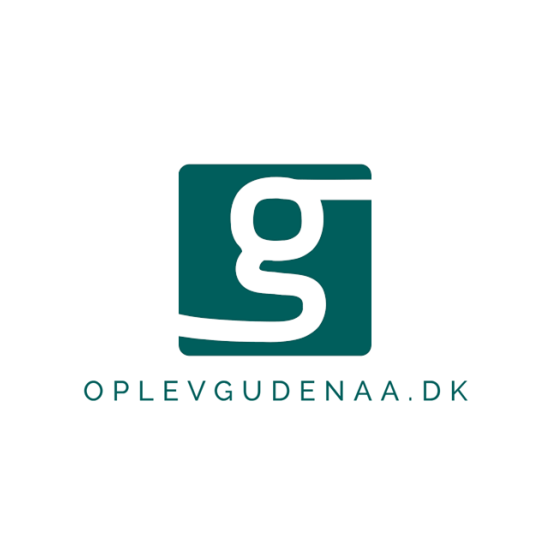 Logo formet som hvidt g på grøn baggrund med teksten oplevgudenaa.dk